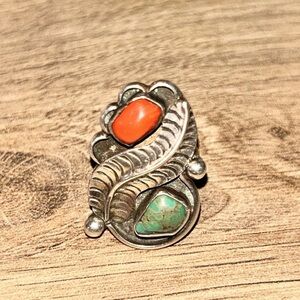 V&N EDSITTY Silver Leaf Design Ring with Coral and Turquoise